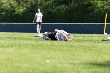 Bild 128 - wBJ SV Henstedt Ulzburg - FSG Oldendorf Itzehoe : Ergebnis: 6:3